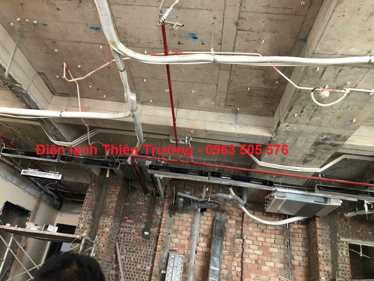 thao-lap-dieu-hoa-tai-cau-giay-1